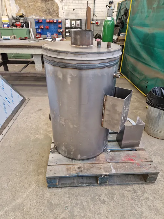 Compact fabricated hopper-style assembly