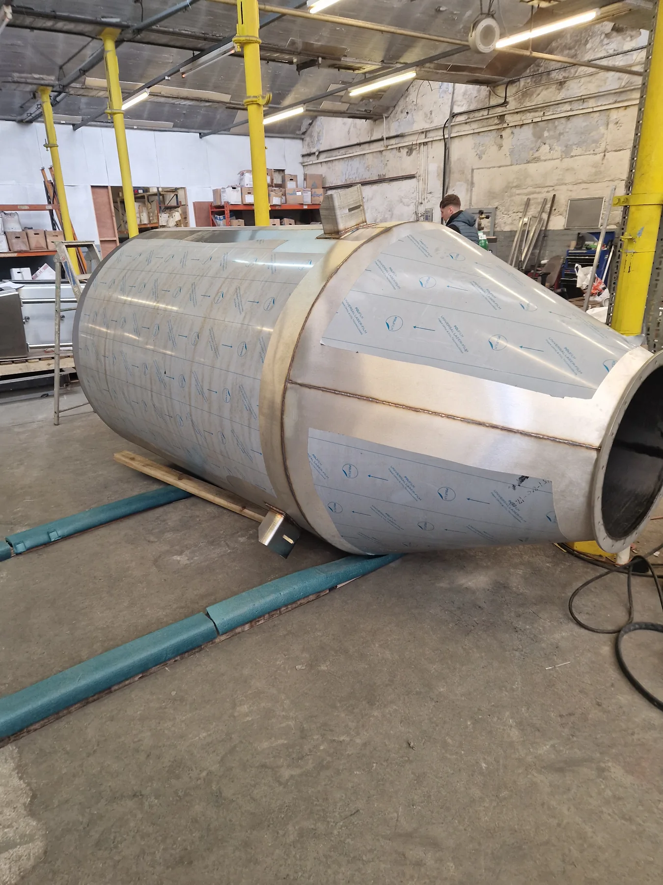 Large cylindrical fabricated assembly in the Zeus workshop
